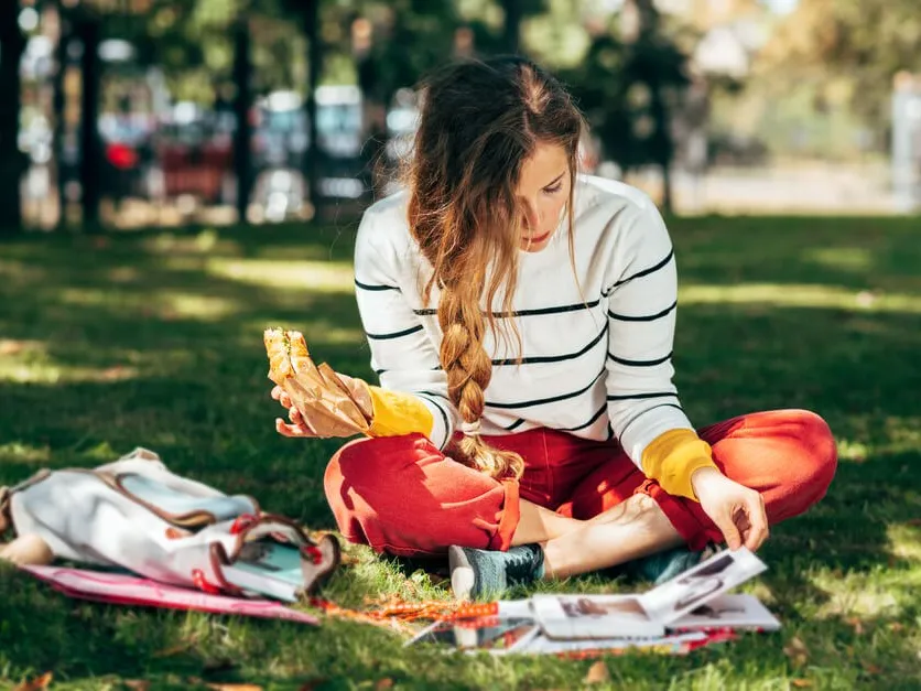 How to make healthier food choices, save money and stay healthy as a young adult