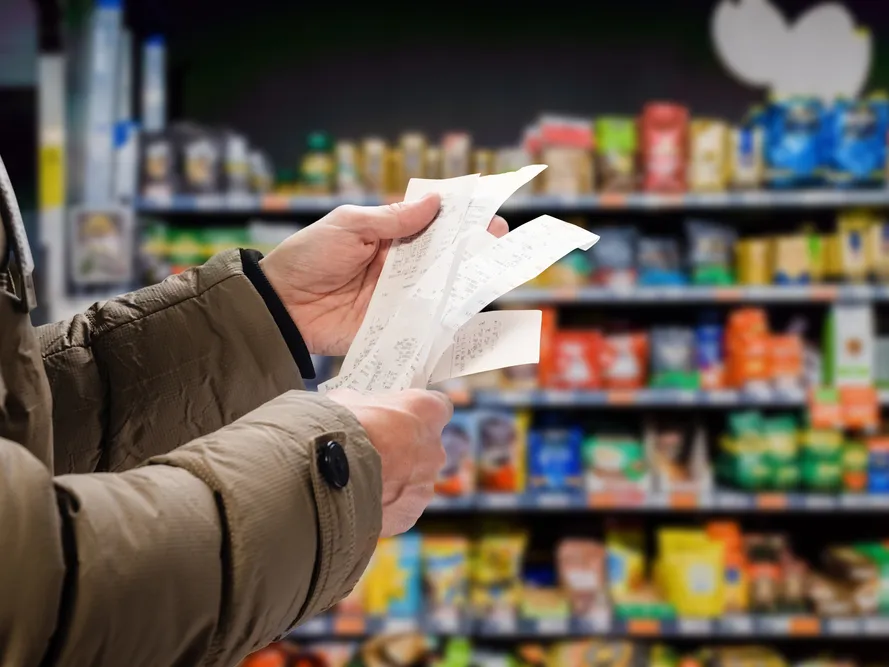We Talk Cents - Episode 75. No Money No Time. How to eat well on a budget with Professor Clare Collins