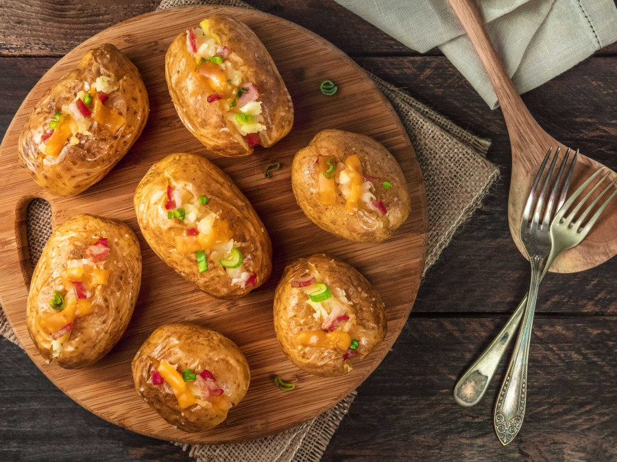 Easy Cheesy Baked Jacket Potatoes