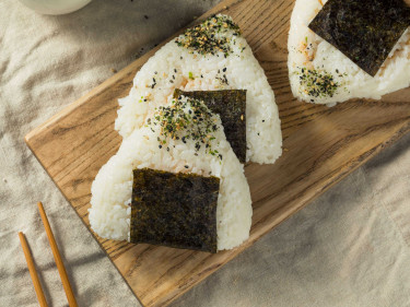 Onigiri (Japanese rice balls)