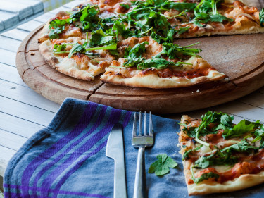 Caramelised Mushroom and Spinach Pizza