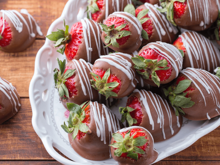 Chocolate Coated Strawberries with Nuts