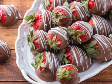Chocolate Coated Strawberries with Nuts
